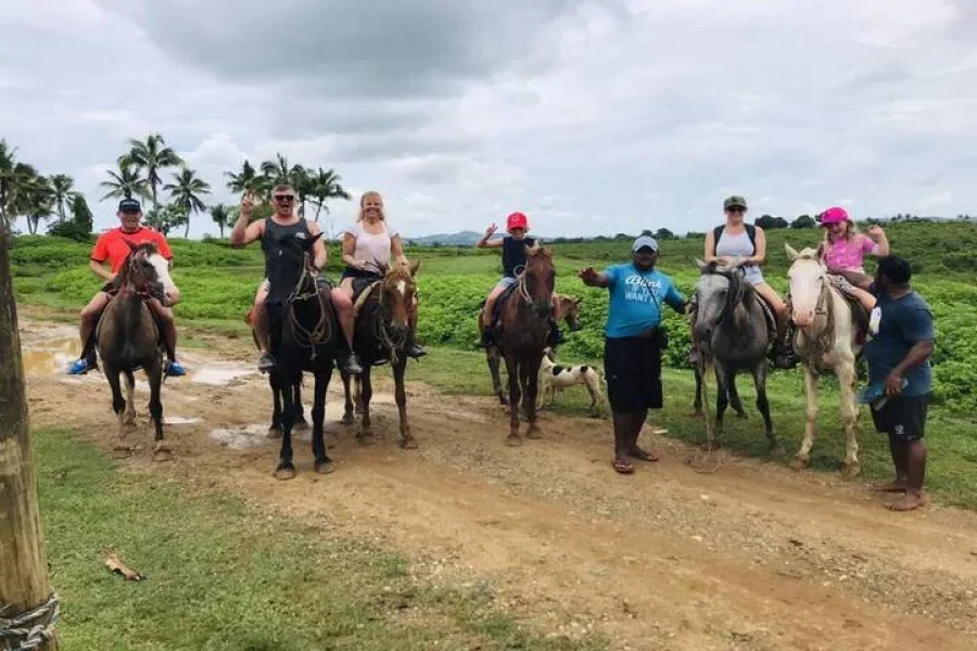 Natadola Bay Combinational Horse Ride + Beach Massage