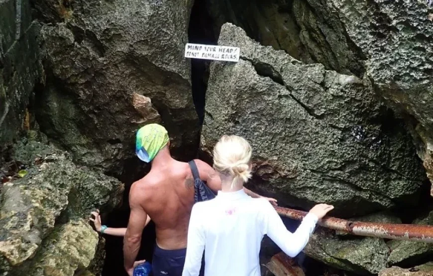 Fiji Blue Cave Swimming Experience at Sawa-i-Lau Caves