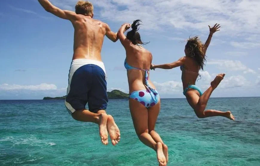 Mamanuca Island Explorer Fiji