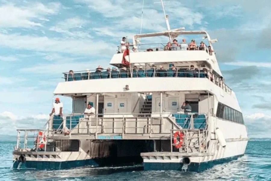 Tivua Island Fiji (Nadi)